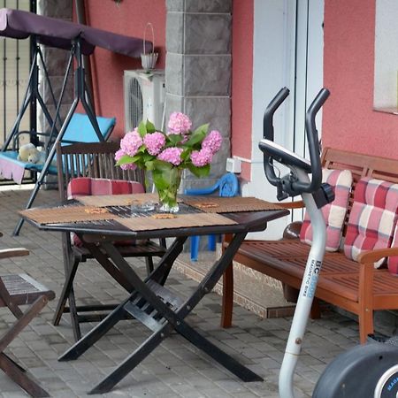 Citadel Hostel อัลบายูเลีย ภายนอก รูปภาพ